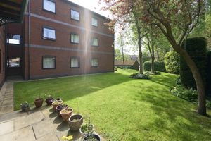 Photo 17- click for photo gallery